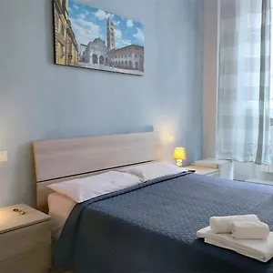 The Walls , Lucca Italy