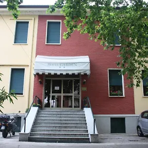 Garden 2*, Milan Italy